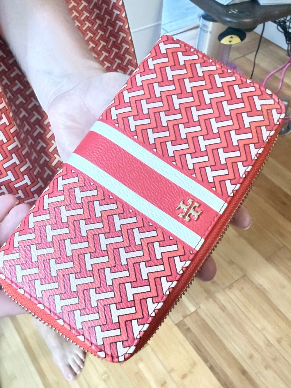 Tory Burch Geometric Zip Wallet